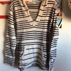 🌊.  Roxy hoodies striped sweater navy/cream med